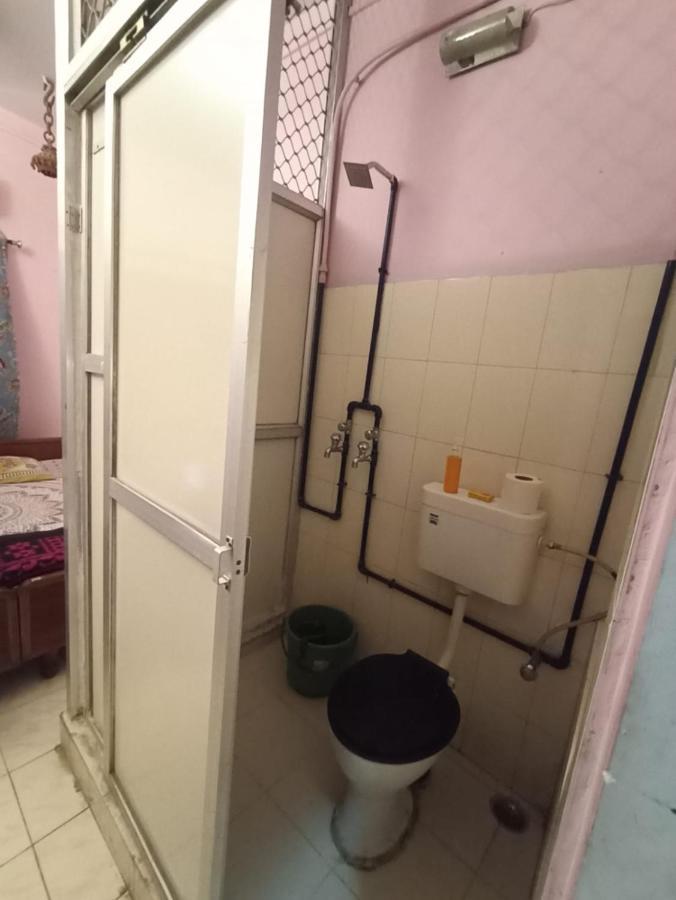 Brown Bread Bakery Guest House Varanasi Eksteriør billede