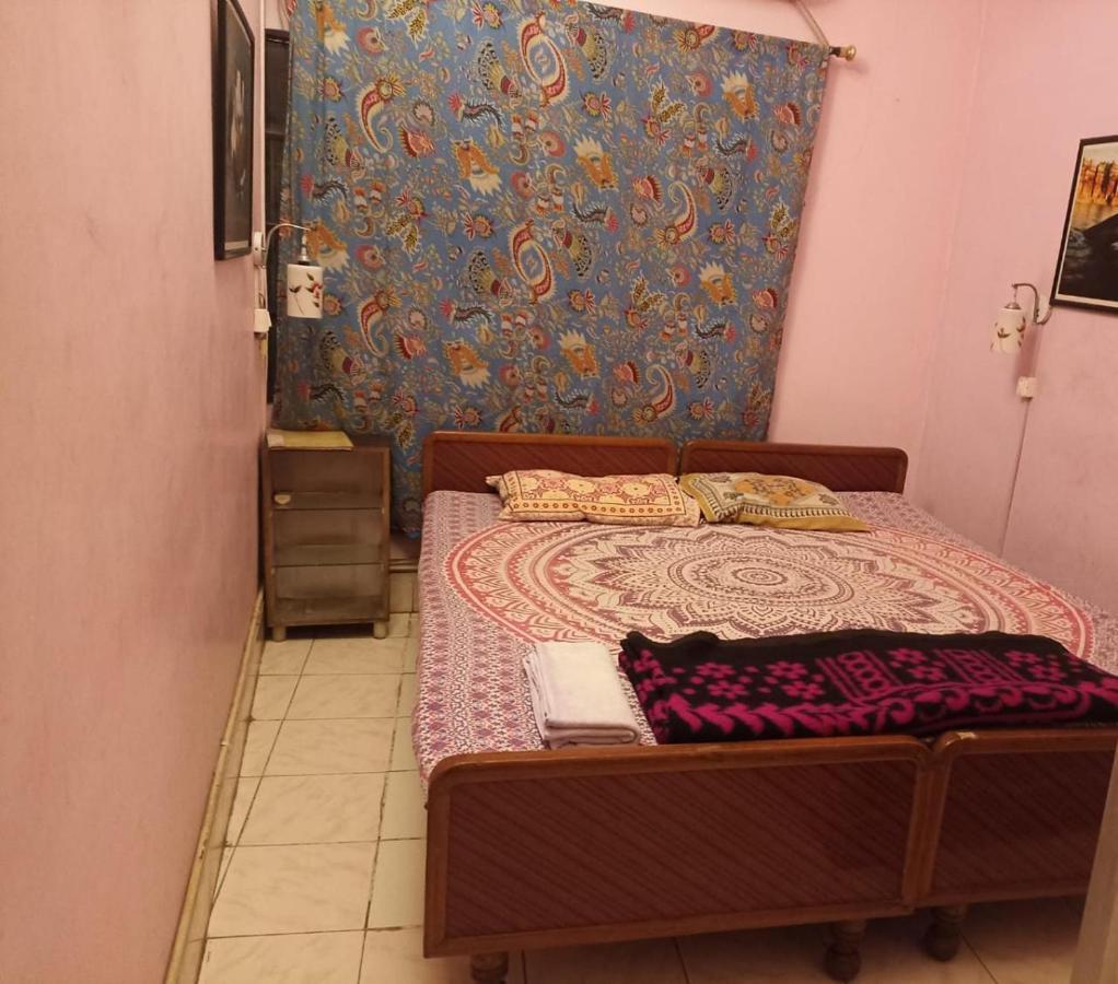 Brown Bread Bakery Guest House Varanasi Eksteriør billede