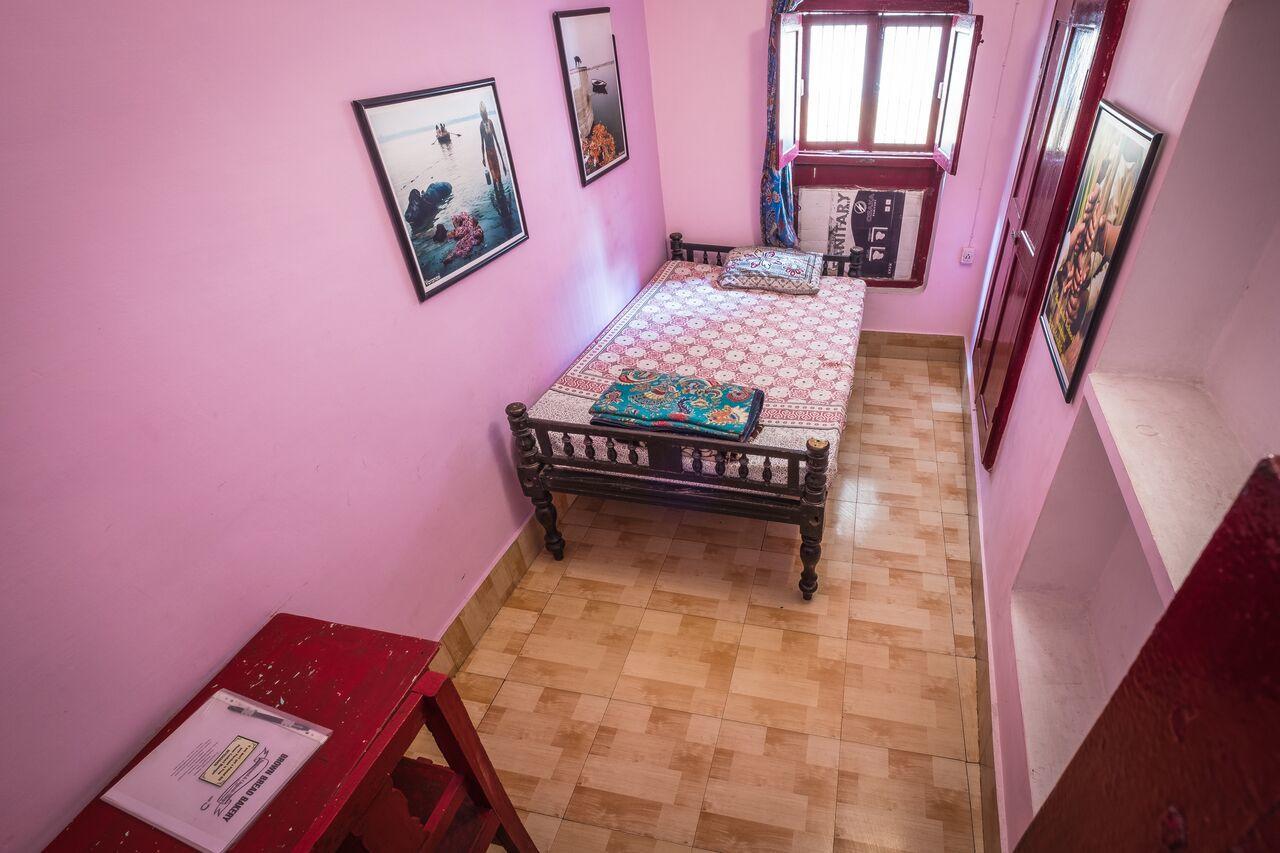 Brown Bread Bakery Guest House Varanasi Eksteriør billede