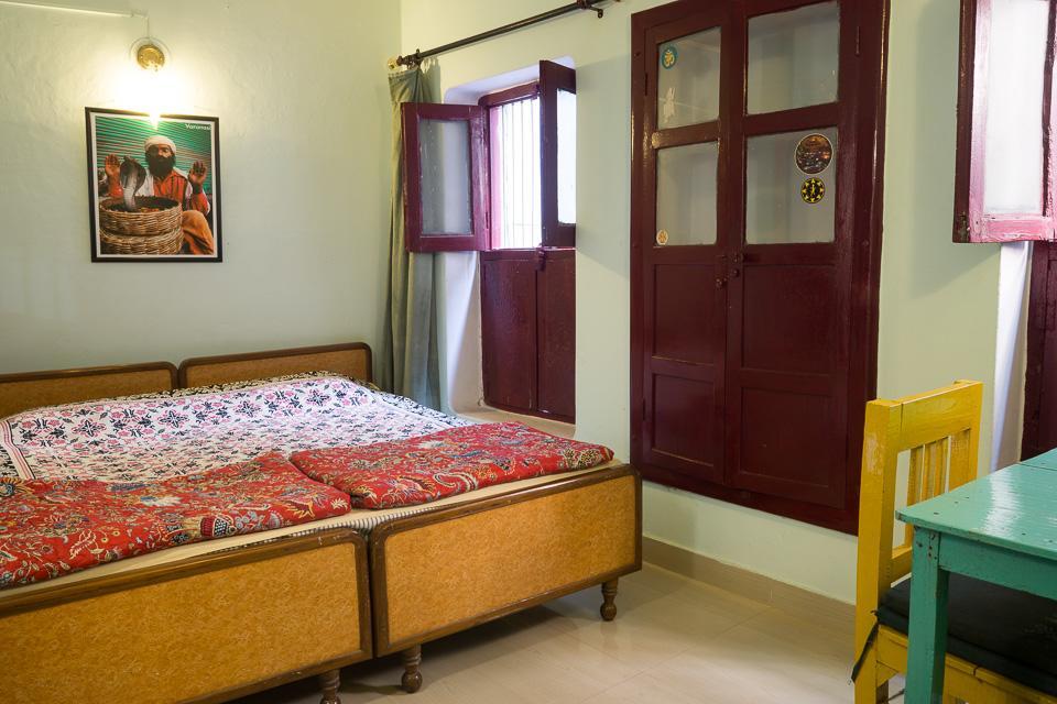 Brown Bread Bakery Guest House Varanasi Eksteriør billede