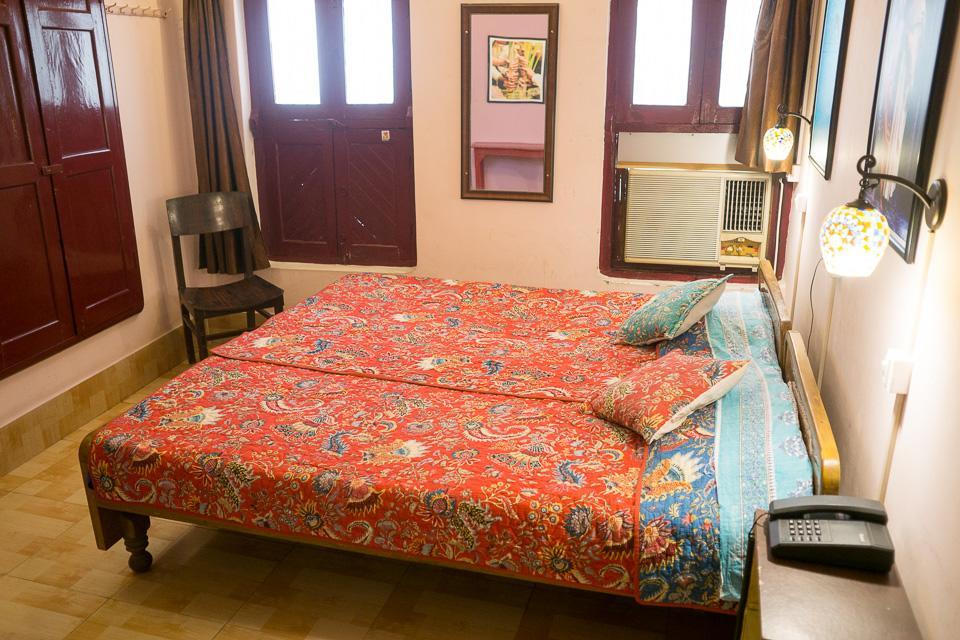 Brown Bread Bakery Guest House Varanasi Eksteriør billede